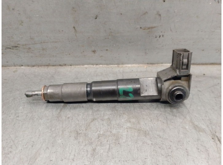 Replacement injector for Subaru Outback (BS) 2.0 D AWD (BSD) OEM IAM reference 16613AA040 DENSO