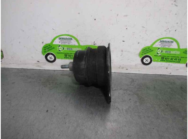 Replacement right engine mount for Seat Ibiza (6L1) 1.4 16V OEM IAM reference 6Q0199262AF 