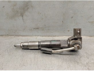 Replacement injector for Subaru Outback (BS) 2.0 D AWD (BSD) OEM IAM reference 16613AA040 DENSO