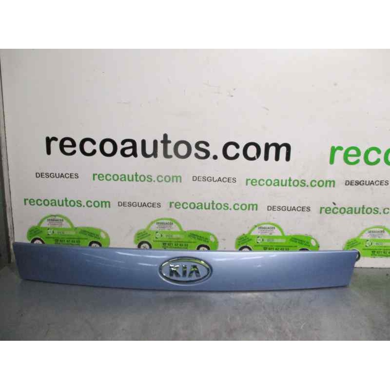 Recambio de molduras traseras para kia picanto 1.1 cat referencia OEM IAM 8731107110  