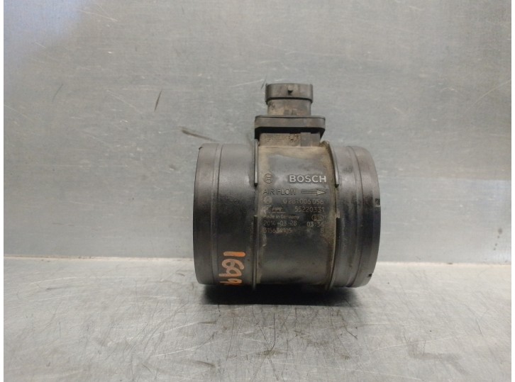 Recambio de caudalimetro para iveco daily ka 2.3 diesel cat referencia OEM IAM 55220331 0281006056 BOSCH
