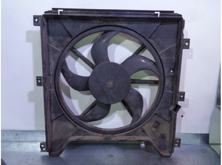 Recambio de electroventilador para ssangyong kyron 2.0 referencia OEM IAM 2102009124 2326506401 SIEMENS VDO