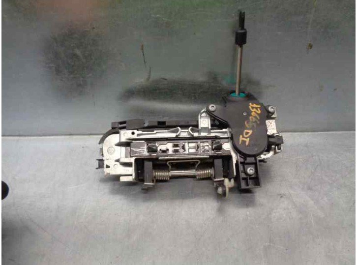 Recambio de maneta exterior delantera izquierda para seat exeo berlina (3r2) 2.0 tdi referencia OEM IAM 4F0837207B 