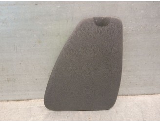 Recambio de tapa fusibles para dacia logan mcv 1.5 dci diesel cat referencia OEM IAM 8200735470 