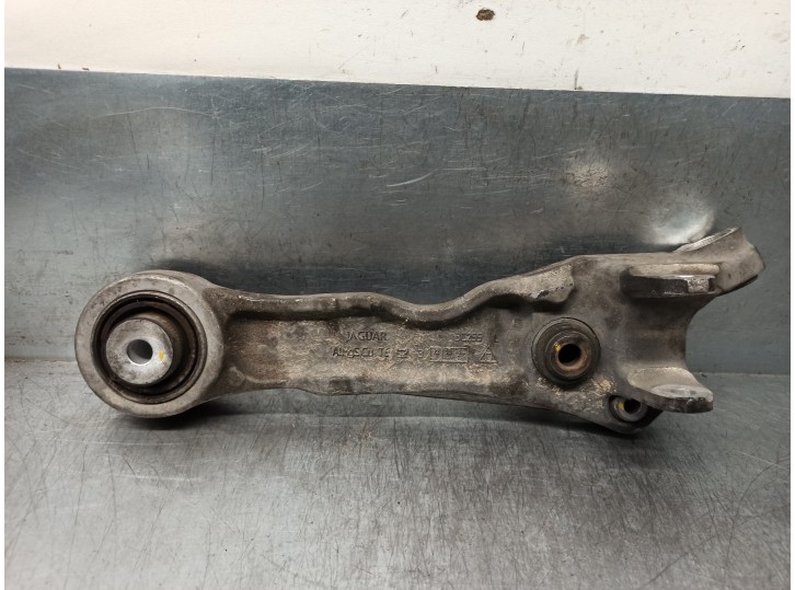 Recambio de brazo suspension inferior delantero izquierdo para jaguar xf 2.2 diesel cat referencia OEM IAM C2P14506  