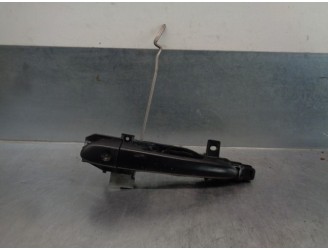 Replacement front left exterior door handle for Mazda 2 lim. (de) 1.3 16v cat OEM IAM reference R8376 