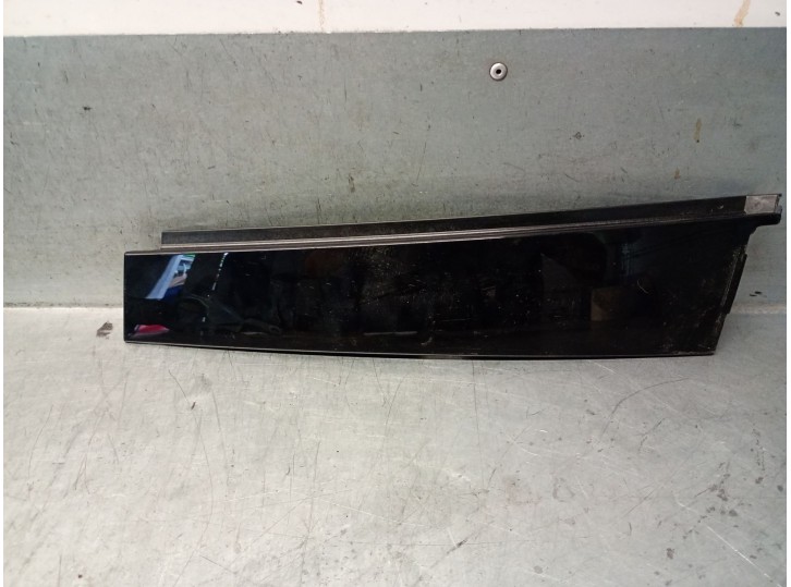 Recambio de moldura para opel corsa f (p2jo) 1.2 (68) referencia OEM IAM 39222099 39222099 