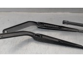 Recambio de brazo limpia delantero derecho para bmw x5 (e70) 3.0 turbodiesel referencia OEM IAM 61617153736 61617153739 