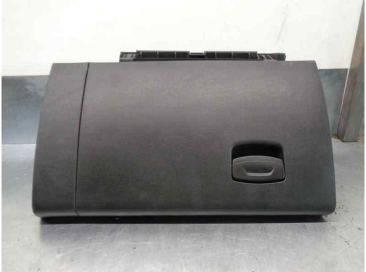 Replacement glove box for Renault Kadjar 1.5 dCi diesel FAP Energy OEM IAM reference 685005747R 
