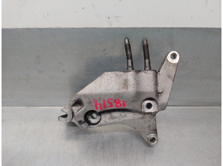 Recambio de soporte motor para kia rio ii (jb) 1.5 crdi referencia OEM IAM 216702A300 