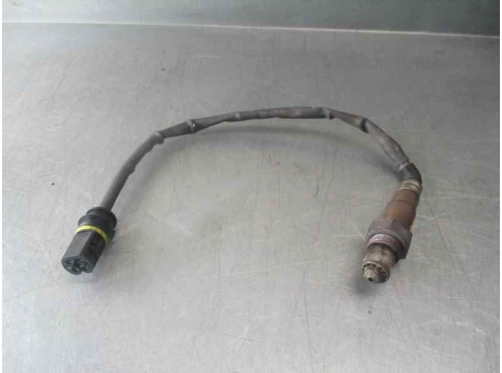 Replacement lambda sensor for Mercedes-Benz A-Class (W168) 1.4 CAT OEM IAM reference 0025400117 0258006473 BOSCH
