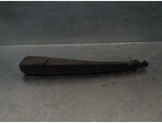 Recambio de brazo limpia trasero para kia cee´d 1.6 crdi cat referencia OEM IAM 988111H000  