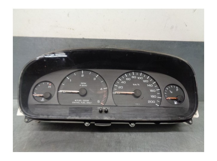 Recambio de cuadro instrumentos para chrysler voyager (gs) 2.5 turbodiesel referencia OEM IAM P04685629 70113R 