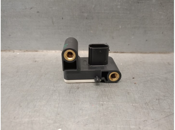 Replacement impact sensor for BMW X5 (E70) 3.0 turbodiesel OEM IAM reference 6911003 0285003900 BOSCH