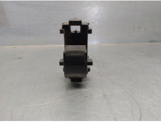 Recambio de mando elevalunas trasero izquierdo para toyota corolla (e15) 2.0 turbodiesel cat referencia OEM IAM 192829 