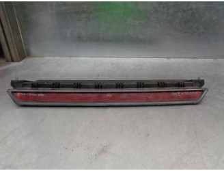 Replacement center brake light for Volkswagen Passat Variant (3B5) 1.9 TDI OEM IAM reference 3B9945097A 