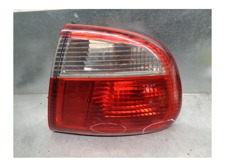 Recambio de piloto trasero derecho para seat toledo (1m2) 1.6 referencia OEM IAM 1M5945096B DE ALETA 4 PUERTAS