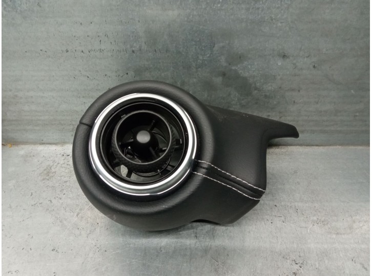 Recambio de aireador para nissan juke (f16_) 1.0 referencia OEM IAM 684106PE0 687606PA0A 684P46PE0