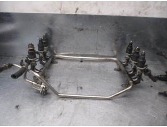 Recambio de rampa inyectora para audi a4 berlina (b5) 2.6 quattro referencia OEM IAM 078133681Q  