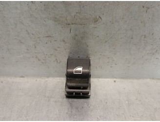 Recambio de mando elevalunas delantero derecho para bmw 1 (f20) 118 d referencia OEM IAM 9208107 61319208107 