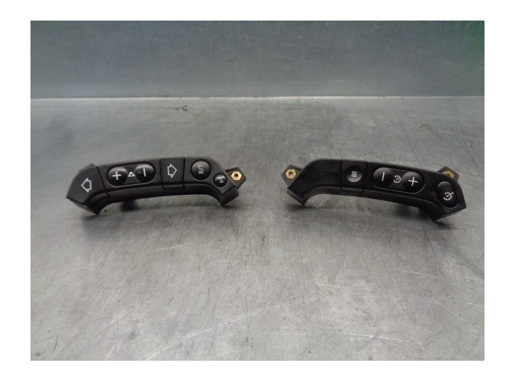 Recambio de mando volante para bmw serie 3 berlina (e46) 2.0 16v diesel cat referencia OEM IAM 61316904473 61316903397 