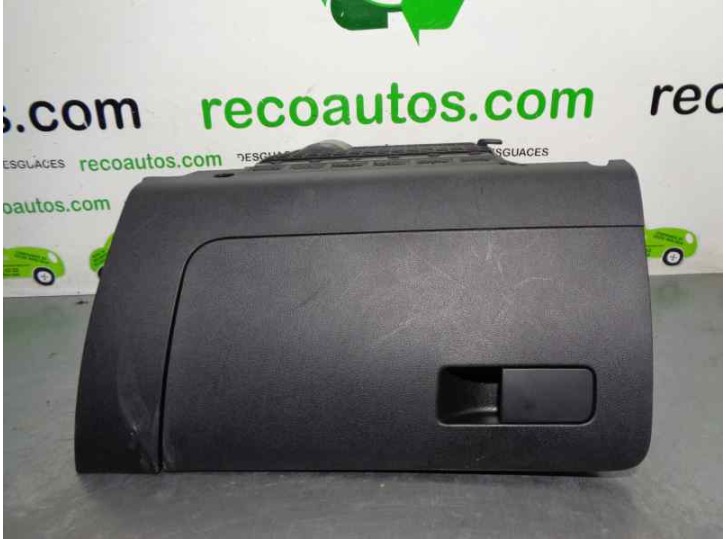 Recambio de guantera para skoda rapid 1.6 tdi dpf referencia OEM IAM 5JB857097E 