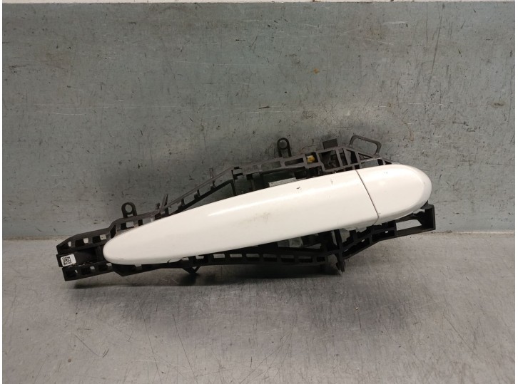 Recambio de maneta exterior delantera derecha para bmw 1 (f20) 118 d referencia OEM IAM 51217242568 51217242568 