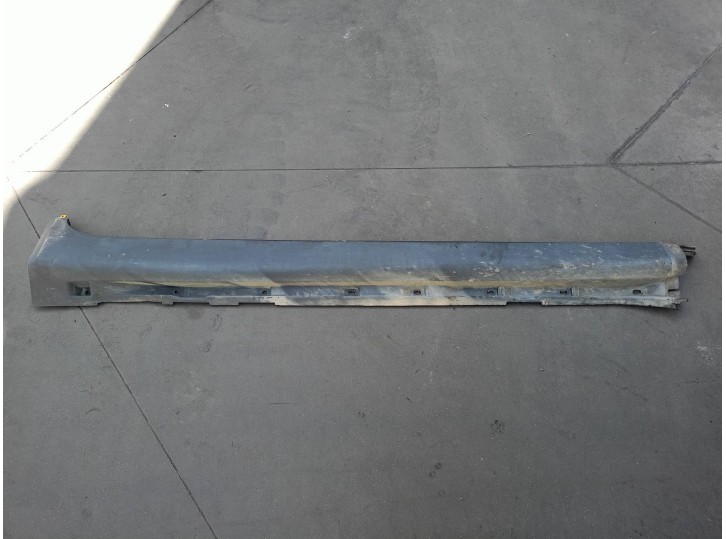 Recambio de faldon lateral para volvo xc90 2.4 diesel cat referencia OEM IAM 30655190 30653723 