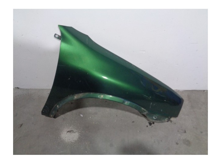 Recambio de aleta delantera derecha para opel corsa b 1.2 referencia OEM IAM 1102136 VERDE 