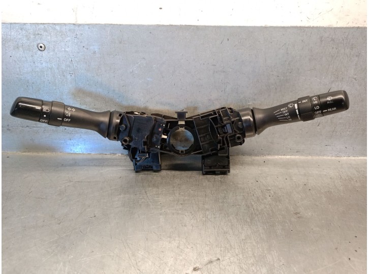 Recambio de mando luces para toyota auris 1.4 turbodiesel cat referencia OEM IAM 17F001 8414002300 