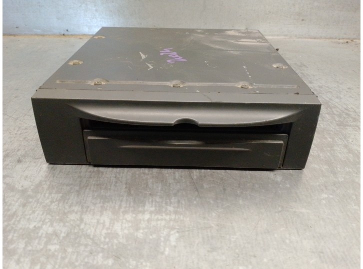 Recambio de sistema navegacion gps para volvo xc90 2.4 diesel cat referencia OEM IAM 30679455 