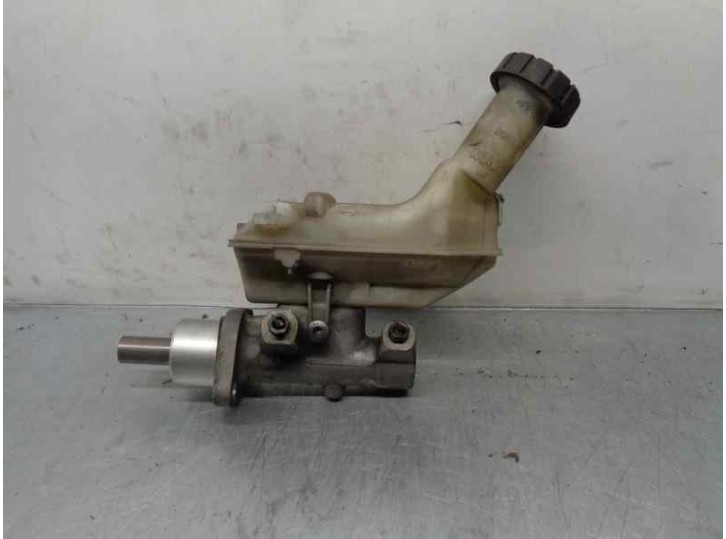 Recambio de bomba freno para nissan note (e11e) 1.4 cat referencia OEM IAM 46010AX701 