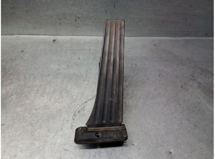 Recambio de potenciometro pedal para bmw 5 (f10) 530 d referencia OEM IAM 35426852644 35426860784 