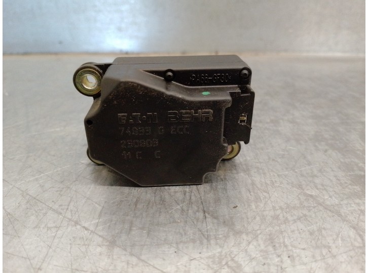 Recambio de motor apertura trampillas climatizador para volvo xc90 2.4 diesel cat referencia OEM IAM 74933G BEHR