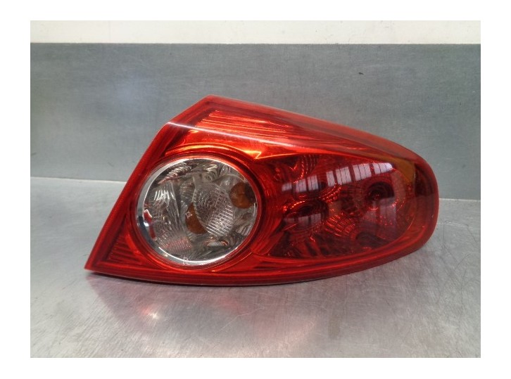 Recambio de piloto trasero derecho para chevrolet lacetti 1.6 cat referencia OEM IAM 96387725 DE ALETA 5 PUERTAS