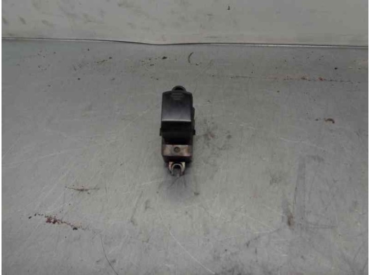 Recambio de mando elevalunas delantero derecho para nissan note (e11e) 1.4 cat referencia OEM IAM 25411EA003 