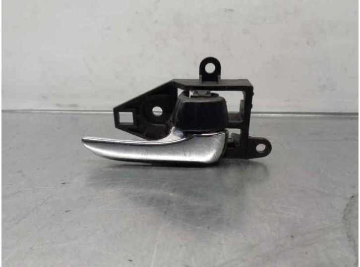 Recambio de maneta interior trasera derecha para toyota avensis verso (m20) 1998 referencia OEM IAM 6920520180C0  