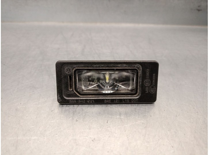 Recambio de piloto matricula para audi a3 sportback (8ya, 8yf) 35 tfsi referencia OEM IAM 5NA943021 5NA943021 