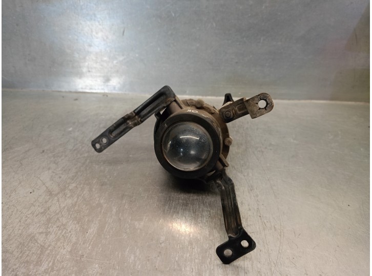 Replacement left fog light for Kia Cee'd 1.6 CRDi CAT OEM IAM reference 922011H500 