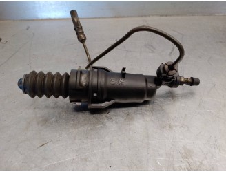 Replacement clutch slave cylinder for Citroën C5 sedan 2.0 HDi OEM IAM reference 6283600561 