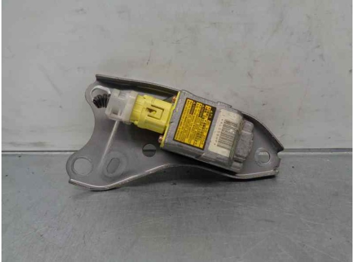 Recambio de sensor impacto para toyota avensis verso (m20) 1998 referencia OEM IAM 8983044010  