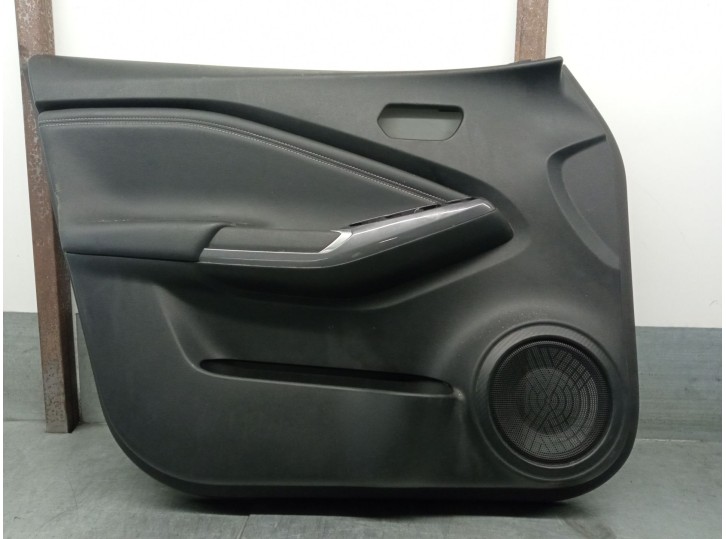 Recambio de guarnecido puerta delantera izquierda para nissan juke (f16_) 1.0 referencia OEM IAM 809116PA0A 809016PG0C 