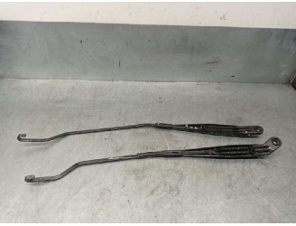 Recambio de brazo limpia delantero derecho para peugeot 605 2.1 turbodiesel referencia OEM IAM   