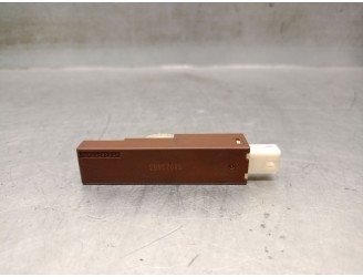 Recambio de antena para peugeot 108 1.0 vti 72 referencia OEM IAM 18023493 