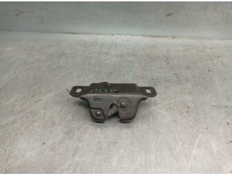 Replacement boot / tailgate lock for Peugeot 605 2.1 Turbodiesel OEM IAM reference MANUAL 4 DOORS
