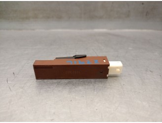 Recambio de antena para peugeot 108 1.0 vti 72 referencia OEM IAM 18027492 