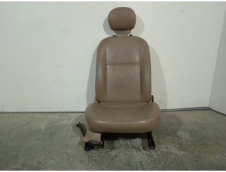 Recambio de asiento delantero derecho para ford focus berlina (cak) 2.0 16v cat referencia OEM IAM 4485395 CUERO BEIGE 5 PUERTAS