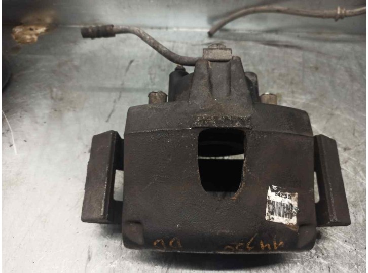 Recambio de pinza freno delantera derecha para chrysler grand voyager (rg) 2.8 referencia OEM IAM 66239  