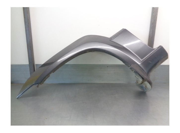 Replacement front left fender for Hyundai Terracan (HP) 2.9 CRDi CAT OEM IAM reference 87741H1020 