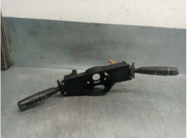 Recambio de mando luces para peugeot 605 2.1 turbodiesel referencia OEM IAM 